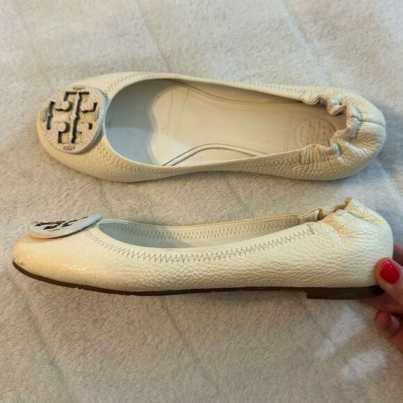 Tory Burch Cream Flats - Picture 3 of 9
